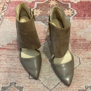 Banana Republic Greige Ankle Zip